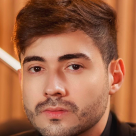 Dr. André Luís Oliveira Santos