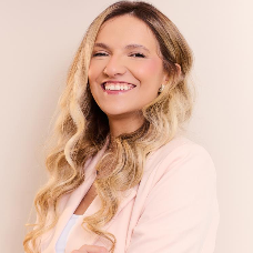 Dra. Bárbara Hellen de Sousa Cavalcante