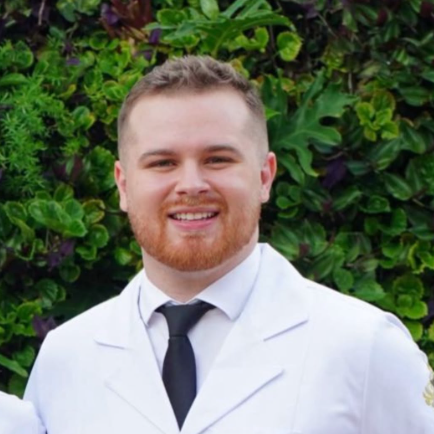 Dr. Daniel Mainar Mombelli