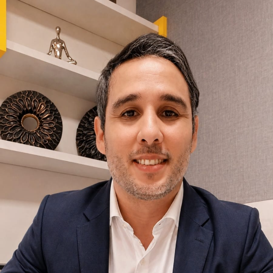 Dr. Daniel Ricardo Madrigal Aguila