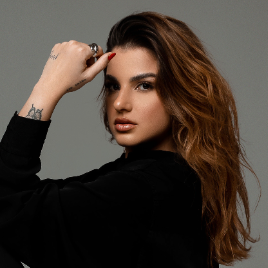 Dra. Fernanda Alice Coelho Quintian