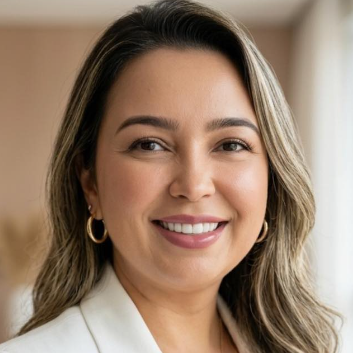 Dra. Ingrid Albuquerque Araujo Gomes Self