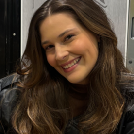 Dra. Maria Eduarda Vicentini de Oliveira Romão