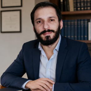 Dr. Toni Ramos Alves de Souza